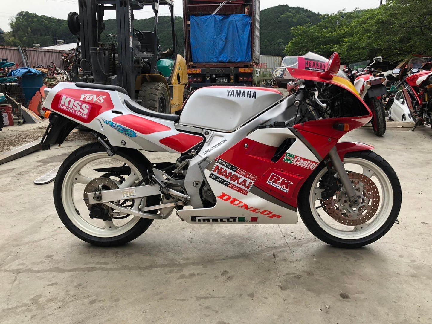 Yamaha TZR250 Special