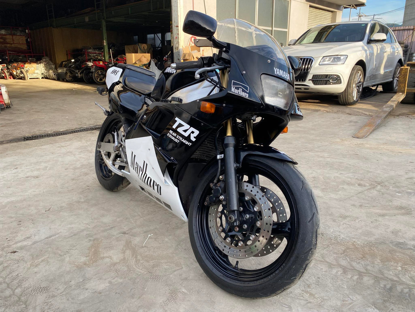 Yamaha TZR250 3MA