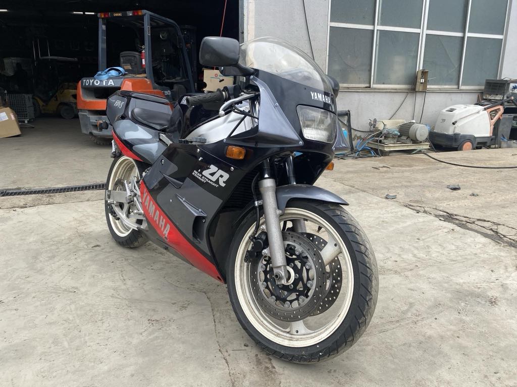 Yamaha TZR250 3MA – MOTO CJ
