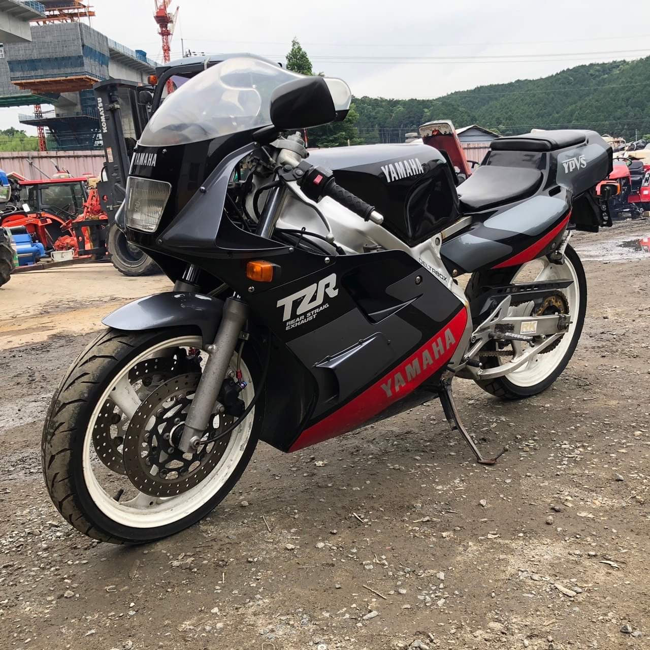 1989 Yamaha TZR250 3MA