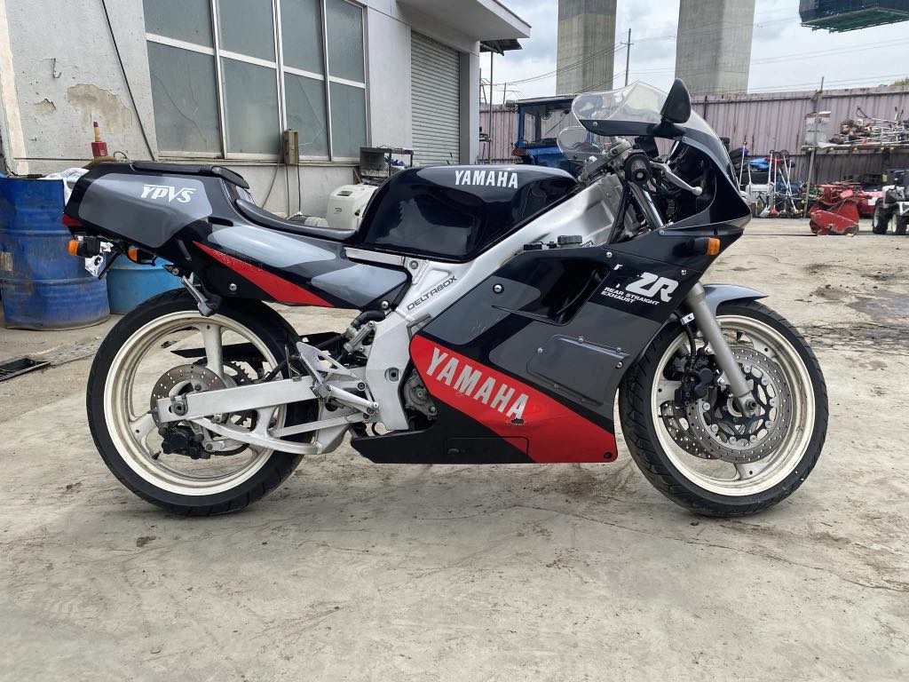Yamaha TZR250 3MA – MOTO CJ
