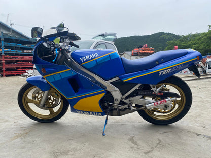 Yamaha TZR250 1KT