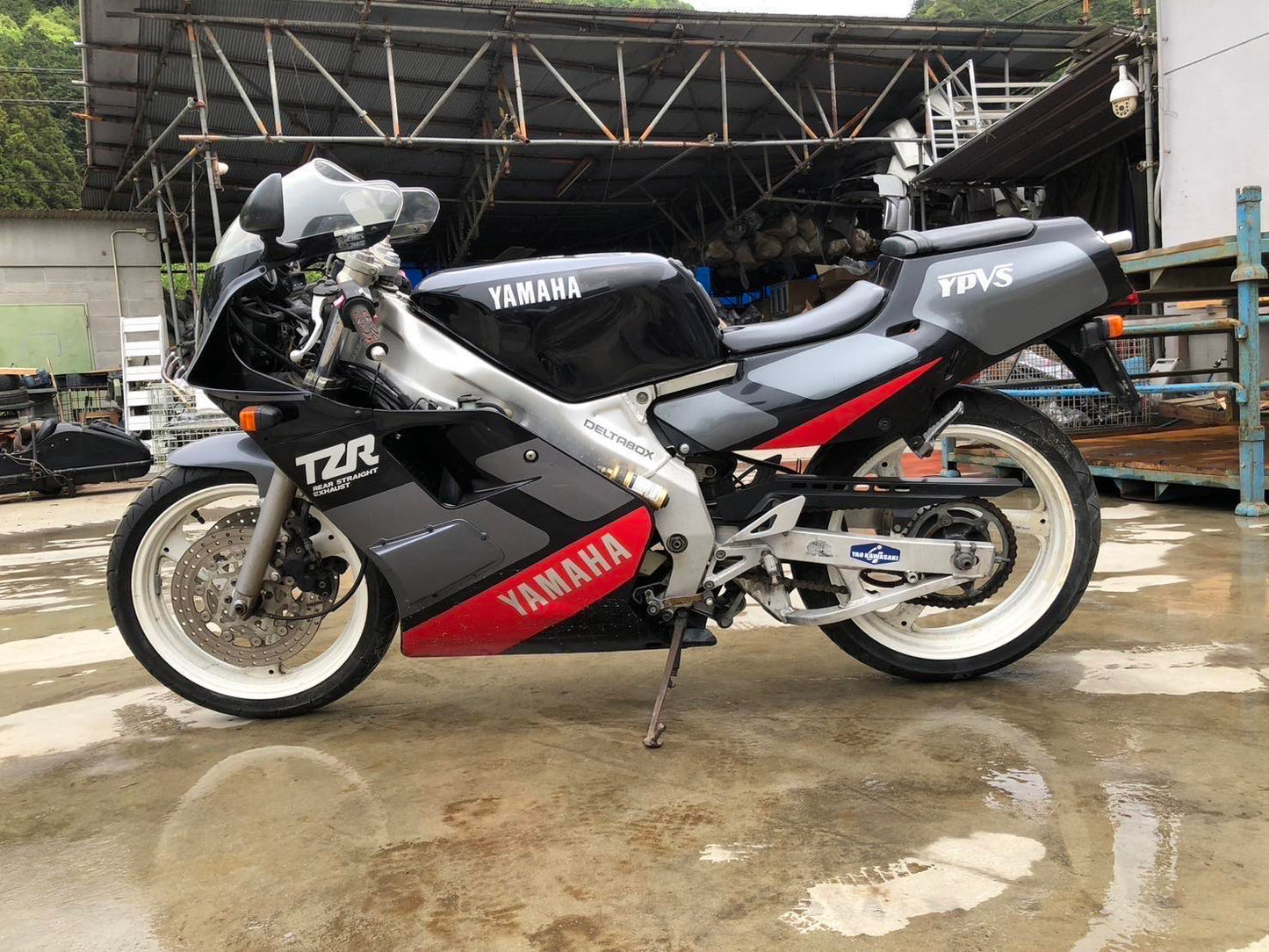 Yamaha TZR250 3MA