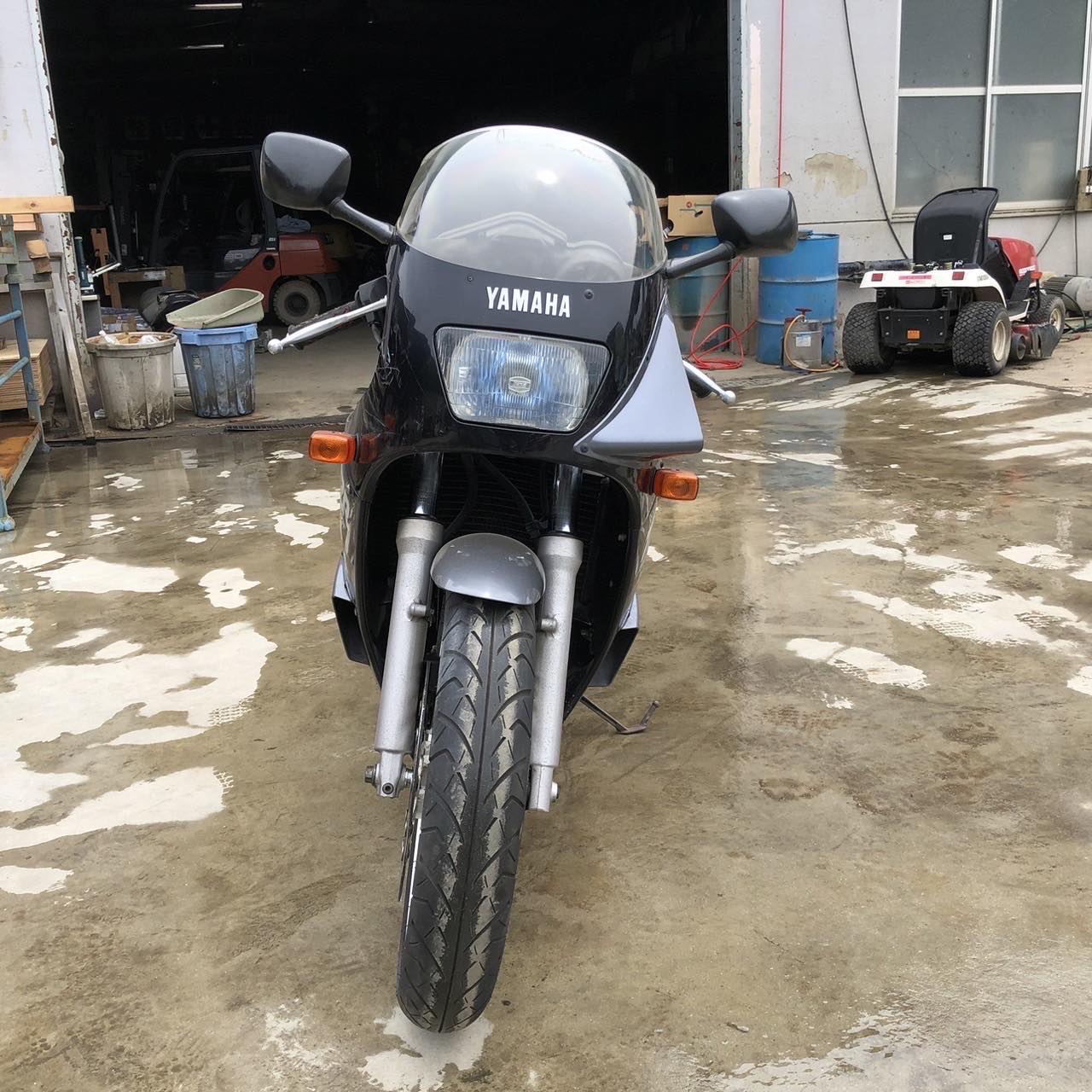 Yamaha TZR250 3MA