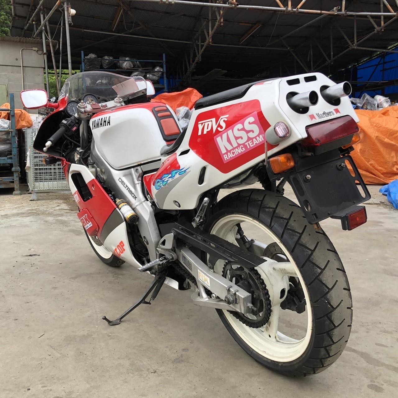 Yamaha TZR250 Special