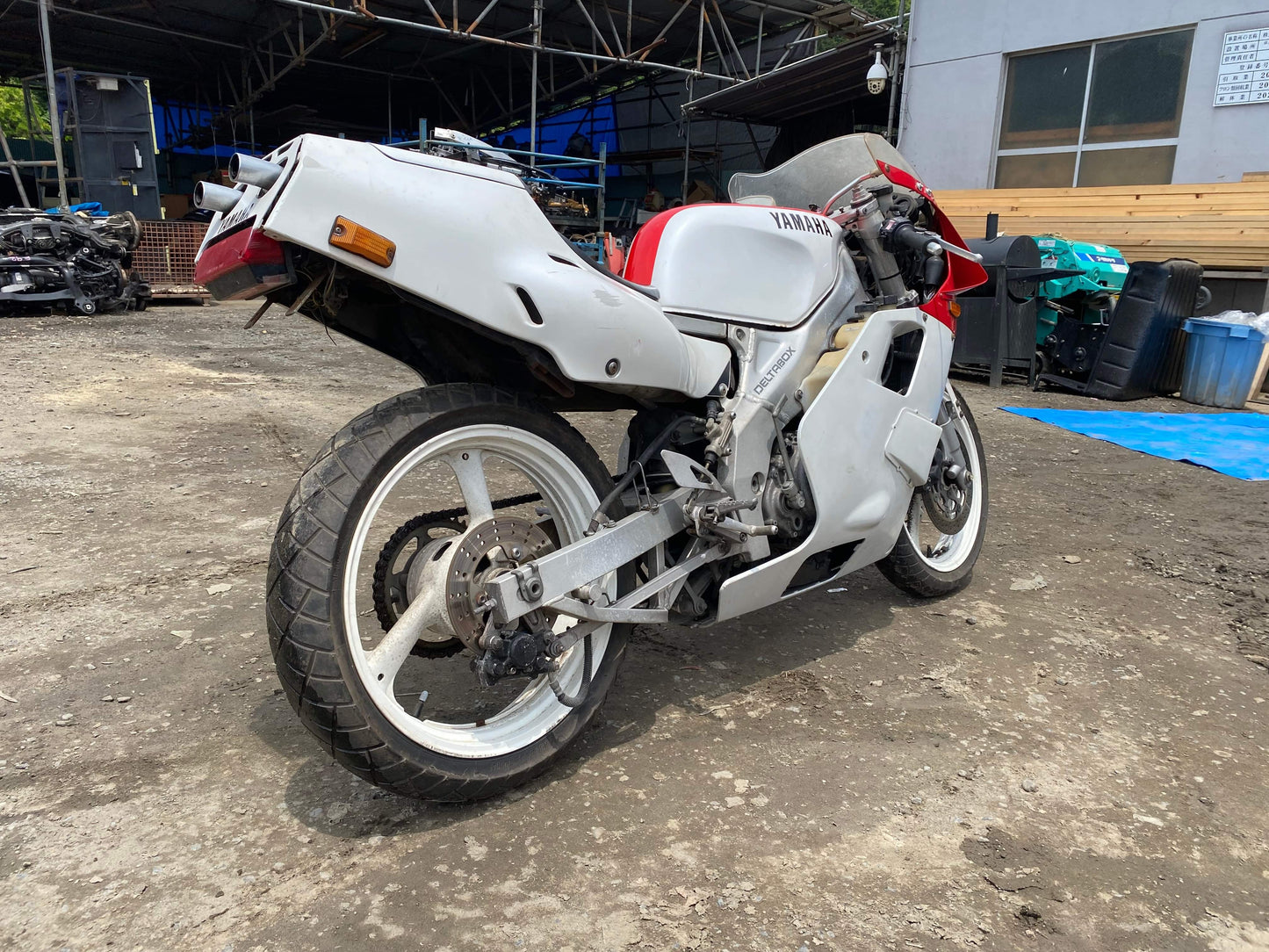 Yamaha TZR250 3MA