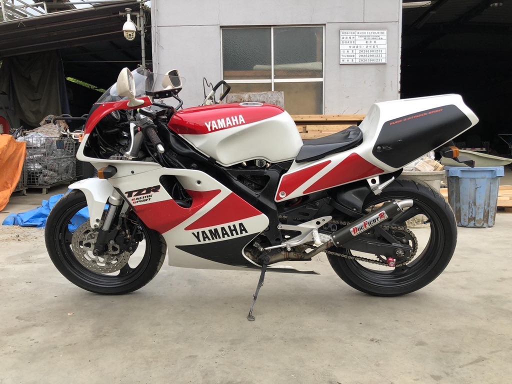 Yamaha TZR250 3XV – MOTO CJ